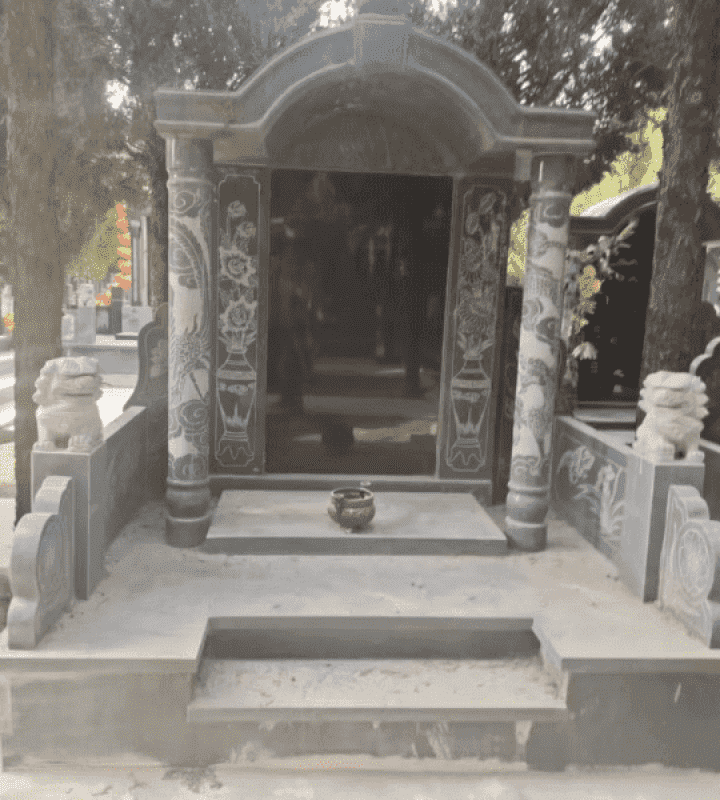 西安高桥墓园官网传统立碑墓型10号树葬